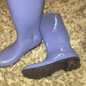 Ugh rubber boots.